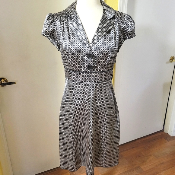 Vintage Studio Y Beautiful Satin Dress with Puffed Sleeve size 5 - Picture 15 of 16